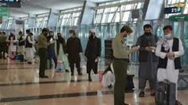 مصر من ضمنهم.. السعودية تصدر قرارات جديدة تشمل 17 دولة تتعلق بالتأشيرات والإقامة