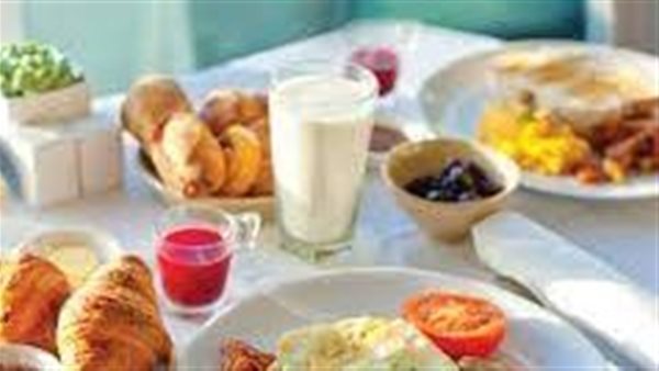 طبيبة تغذية تجيب..هل يسبب الإفطار في وقت متأخر الوفاة مبكرا؟