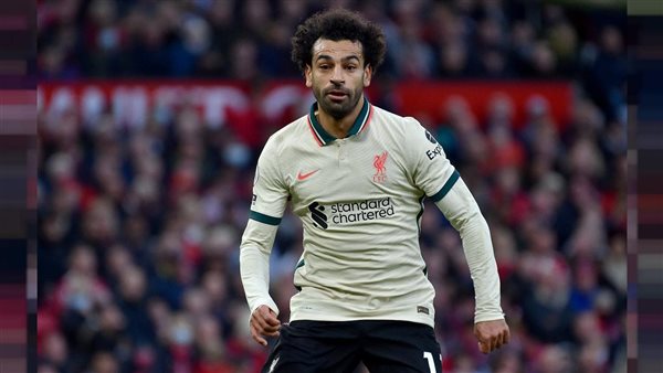 محمد صلاح يرفضها وآخر كان يشربها قبل المباريات المهمة.. علاقة 5 لاعبين مصريين بـ الخمور | فيديو