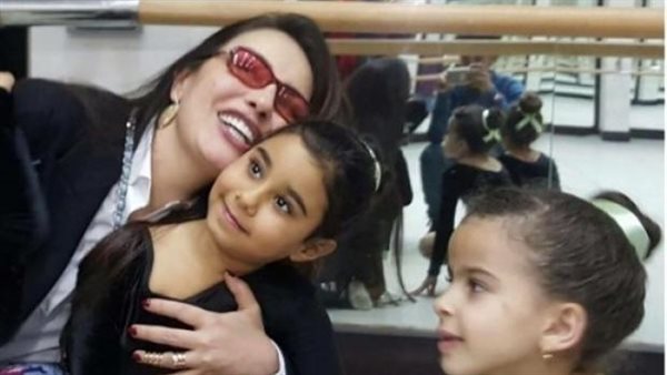 قالولي مستحيل..حكاية المعجزة التي تحققت للفنانة شريهان بولادة ابنتها الثانية