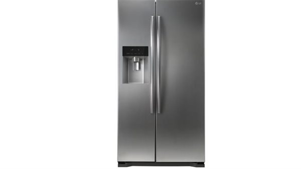 الزوج يكشف السبب..مصرية بالكويت تلد في المنزل وتضع جنينها في الثلاجة