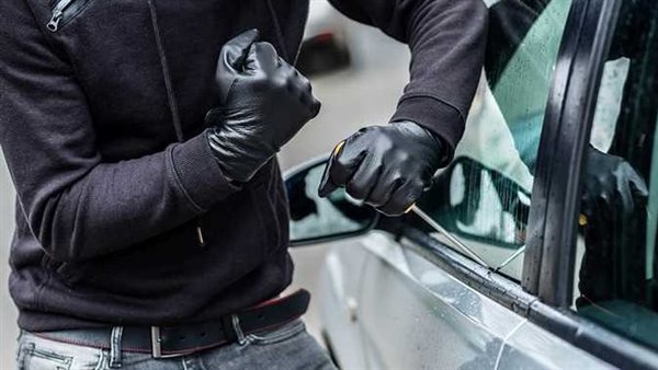 احذر.. حيلة بسيطة تمكن اللصوص من سرقة سيارتك | فيديو