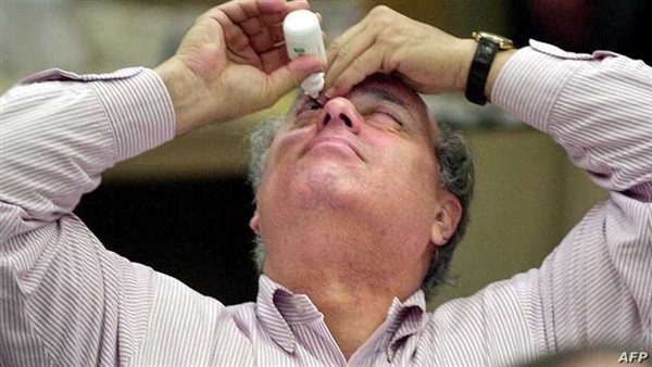 مفعولها بعد 15 دقيقة ولمدة 10 ساعات.. قطرة عين تغني عن ارتداء النظارات