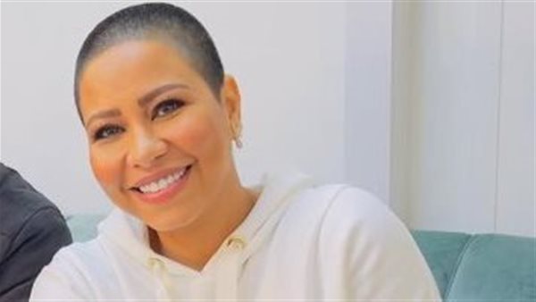 عملت كل حاجة عشان أموت.. ماذا قالت شيرين عبدالوهاب عن معاناتها مع حسام حبيب؟