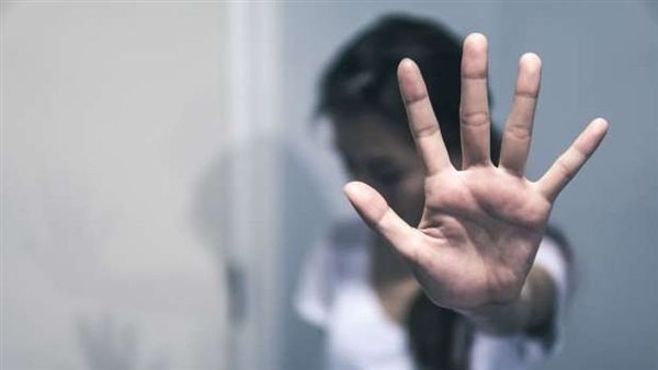 لامس جسدها.. تفاصيل مثيرة في تحرش فني صيانة بموظفة داخل سيارة أجرة بالجيزة