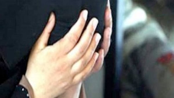  امرأة صفق لها الشيطان.. استدرجت طليقها وذبحته بعد ارتباطه وأخرجت لسانها لخطيبته