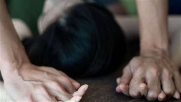 حطموا الباب واغتصبوا بنتي.. هذا ما قالته والدة ضحية البلطجة بالدويقة