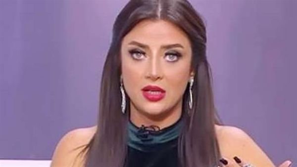 انت مش صغير ولا في حضانة..رسالة جريئة من رضوى الشربيني لعريس بكى في ليلة زفافه | فيديو