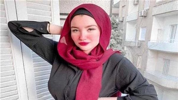 دموع وحجاب وكلام جريء.. ألغاز في لغة جسد حنين حسام أمام القاضي | فيديو