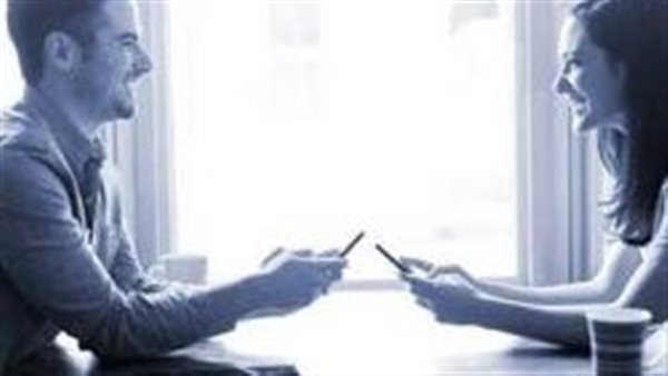 هذا حكم الشرع.. الإفتاء تحسم الجدل في حكم المصاحبة بين الشاب والفتاة