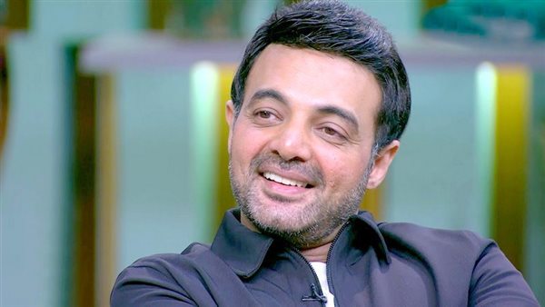 نمت وأنا سايق.. عمرو محمود ياسين يكشف تفاصيل حالته الصحية بعد الحادث المروع