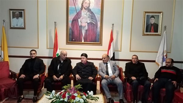 «المصريين الأحرار» يرسل وفدا للكنيسة المارونية بعيد الميلاد المجيد