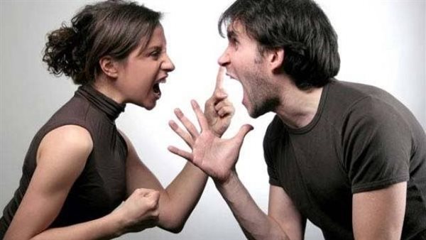 رد ناري من مبروك عطية..مراتي مصاحبة رجالة وبتقولي عادي أعمل إيه؟ | فيديو 