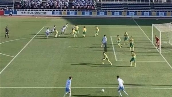لحظة مذهلة.. فريق كرة قدم ياباني يستخدم الرقص لإحراز هدف في منافسه | فيديو