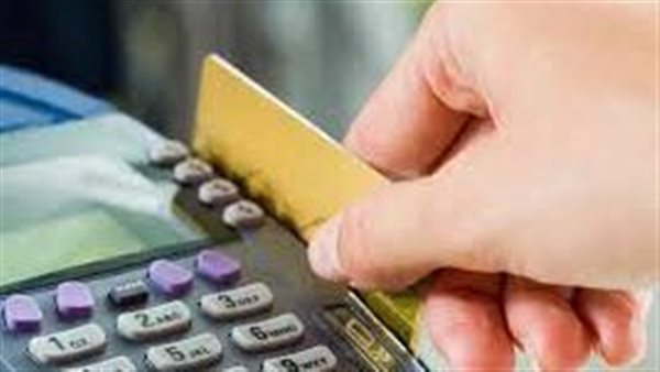 وزير التموين يكشف حقيقة شطب أفراد من البطاقات أول يناير| فيديو