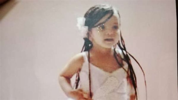 استدرجها بالعصير لسرقة اعضائها.. والدة طفلة الطالبية تروي تفاصيل صادمة عن مقتل ابنتها على يد سائق إسعاف | شاهد