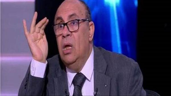 رد ناري من مبروك عطية.. سيدة تسأل: جوزي عايزني أجاري مديره في علاقة علشان الترقية فماذا أفعل؟ | فيديو