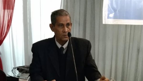 قيادي بالمهن التعليمية يطالب مجلس النواب بتغيير القانون 69 لسنة 79 الذي مر عليه 42 عاما ولا يخدم المعلمين