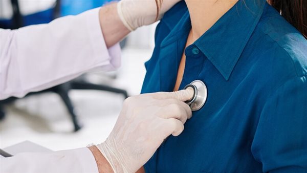 أشد من كورونا ويؤثر على عضلة القلب..خبير مناعة يكشف أعراض فيروس فلورونا