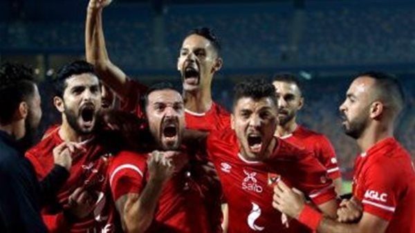 الترددات المجانية والتشكيل..شاهد مباراة الأهلي والرجاء على 4 قنوات مفتوحة