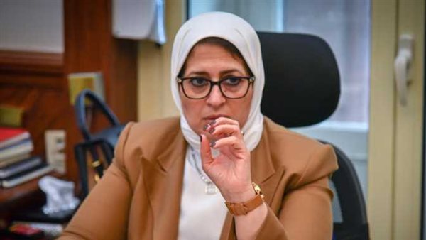 بينهم طليق الوزيرة.. أسماء المتورطين في قضية رشوة وزارة الصحة