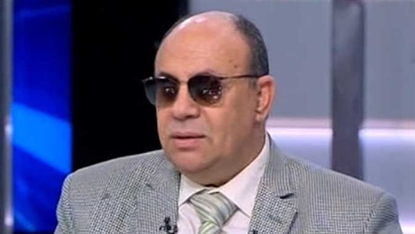 مبروك عطية: جايز يكون كهربائي.. شاب يوجه سؤالا صادما: بشك في أخلاق عمتي كانت مع شخص أقول للعيلة؟ | فيديو