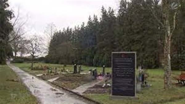 تخريب وتدنيس قبور المسلمين وتلاوة القرآن.. ماذا يحدث بمقابر إزيرلون في ألمانيا؟