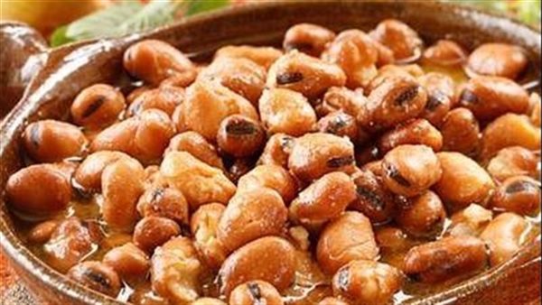 تحذير خطير من هيئة الدواء: تناول الفول خطر في هذه الحالات