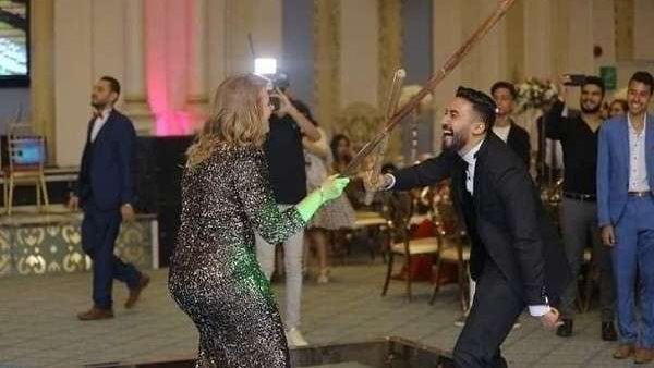 مش هنفضل أوصياء على خلق الله.. وكيل مدرسة ترقص بالعصا تضامنًا مع واقعة المركب | شاهد