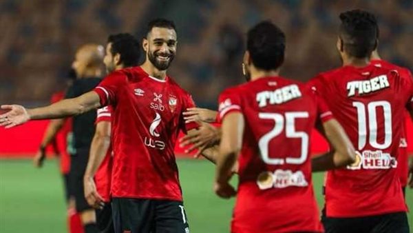 تعرف عليهم..شكوك حول إصابة 8 لاعبين في الأهلي بفيروس كورونا 