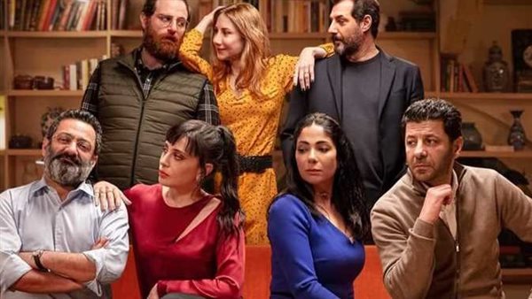 مشاهد جريئة والترويج للمثلية وانتقادات دورها.. أول تعليق من منى زكي عن فيلم أصحاب ولا أعز