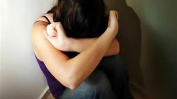 تجاوبت معي في البداية.. اعترافات مثيرة لسائق تاكسي عرض على فتاة قضاء سهرة حمراء في التجمع