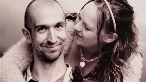  اتفقت معه قبل رحيله.. حكاية إمرأة ثلاثينية تخوض معركة قانونية للإنجاب من زوجها المتوفى