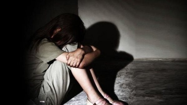 الامن ضبطه..مقطع فيديو لشاب يتحرش بطالبات المدارس يثير غضب اولياء الامور