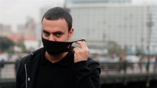 غرامة وحبس وغلق المحلات.. عقوبات مرتقبة لمواجهة أوميكرون في مصر