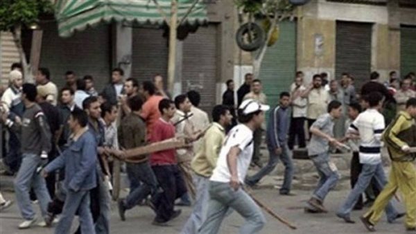 بسبب علاقة مع سيدة.. مشاجرة بالأسلحة النارية بين مزارع ونجل شقيقه بالعياط