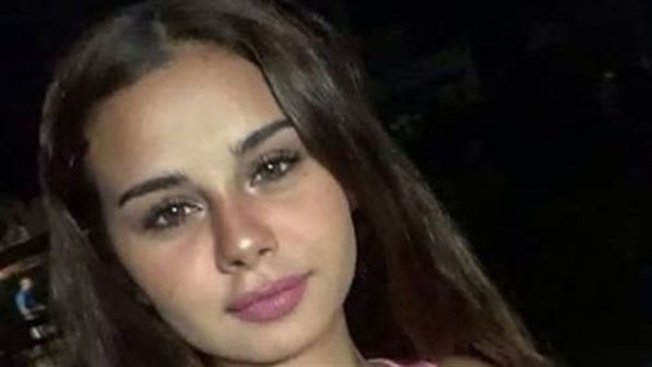 سفري المالديف أهم من الفرح.. تصريحات مثيرة للجدل لـ منة عرفة | فيديو 