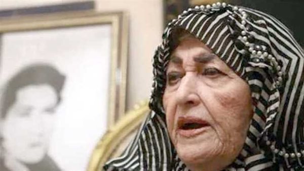 لم ترهُ قبل وفاته ولم تحضر غسله.. القصة الكاملة لأزمة شريفة ماهر ونجلها