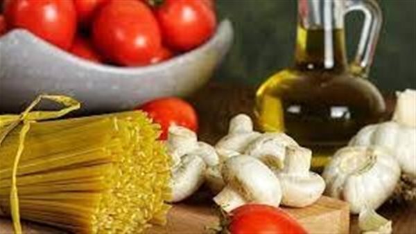 موجودة في بيتك.. 6 أطعمة غذائية تساعد على إطالة العمر