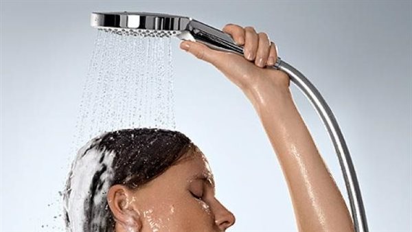 تحذير خطير..3 حالات ممنوع على أصحابها استخدام الليفة عند الاستحمام