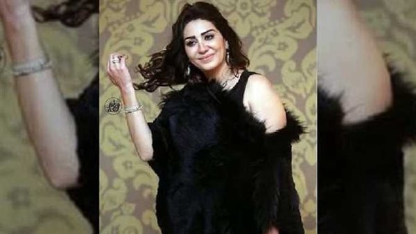 نزلت الشارع بـ«البيجامة».. كواليس حريق عقار الفنانة وفاء عامر في المهندسين