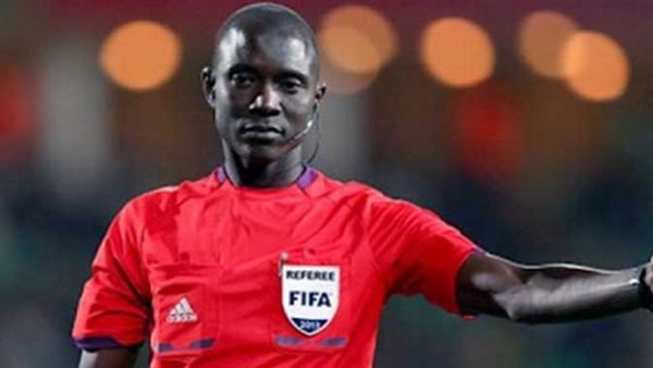 كوارث وفضائح.. السجل الأسود لـ بكاري جاساما حكم مباراة مصر والكاميرون