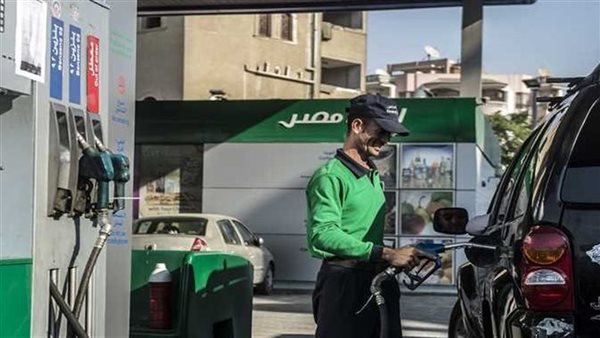 بعد زيادتها.. تعرف على أسعار البنزين الجديدة 