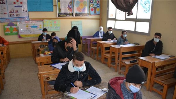 التعليم تحسم الجدل وتكشف حقيقة إلغاء الفصل الدراسي الثاني 