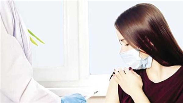 بينها الهلوسة والضباب الدماغي..أعراض جديدة لفيروس كورونا 