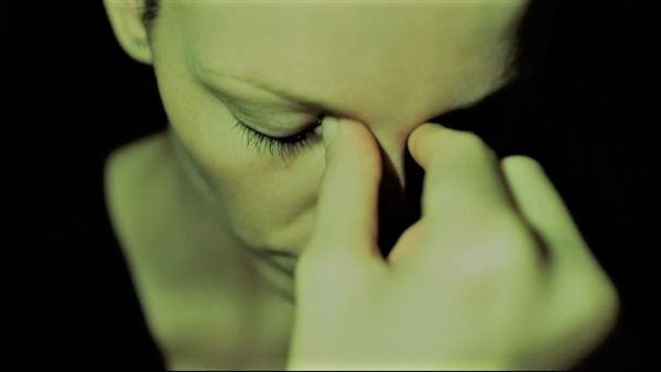 احذر.. تناول هذه الأطعمة يصيبك بالصداع النصفي