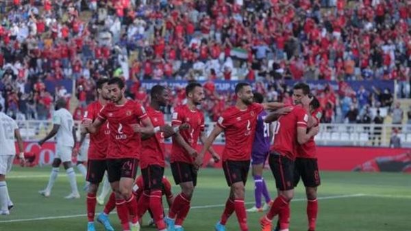 الله يجازي اللي كان السبب.. تعليق ناري من شوبير عقب تتويج الأهلي ببرونزية العالم