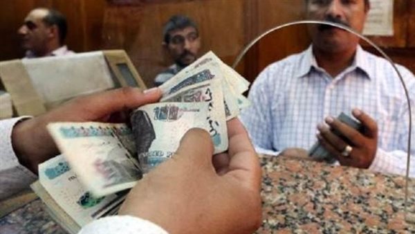 يصل لـ 200 جنيه شهريا..القانون يمنح الموظف الحصول علي حافز في هذه الحالة 