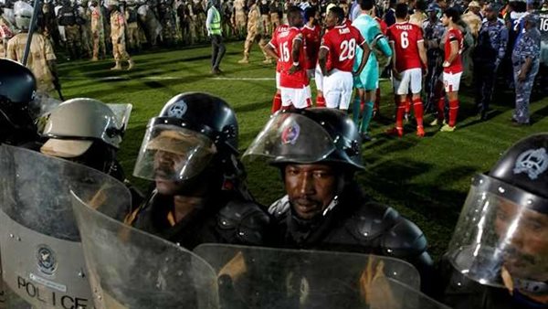 «الابن المدلل لـ كاف».. هجوم ناري من الهلال السوداني على الأهلي