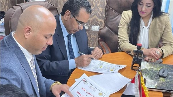 أمين الشعب الجمهوري بالجيزة يوقع بروتوكول تعاون مع مجمع خدمات عمال مصر لفتح أسواق عمل جديدة للشباب